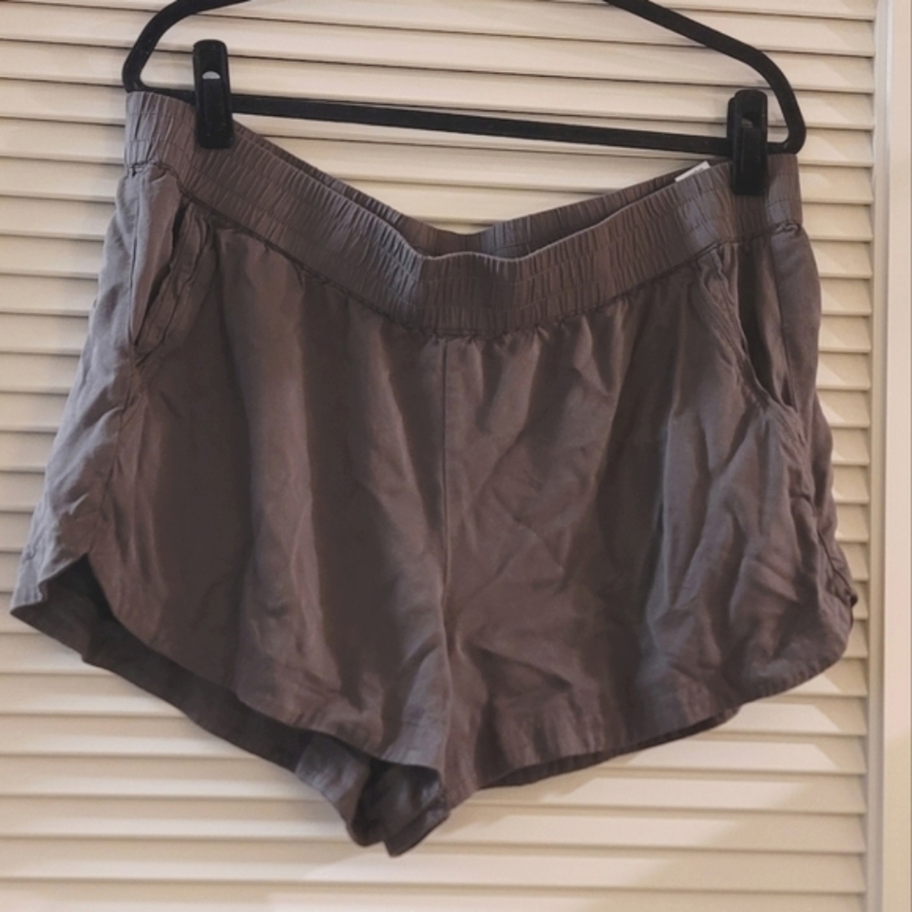 Maurices - (Plus-Size) Greenish Green Shorts W Front Pockets & Elastic Waistband